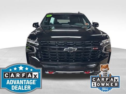 Used 2023 Chevrolet Suburban Z71 w/ Luxury Package image 2