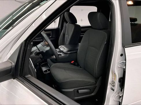 Used 2024 RAM 1500 Warlock AWD/4WD image 23