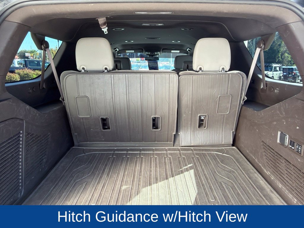 Used 2023 GMC Yukon XL SLT w/ SLT Luxury Package RWD image 11