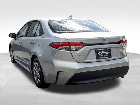 Certified 2025 Toyota Corolla LE FWD image 8