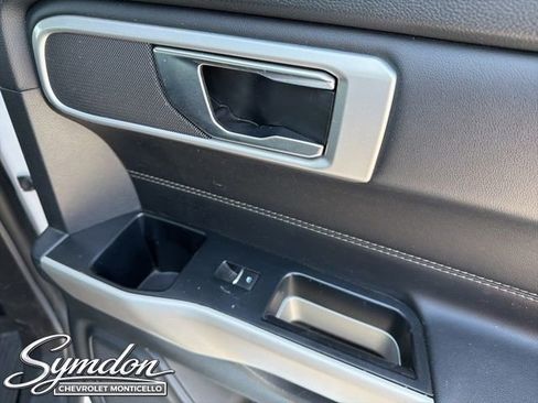 Used 2022 Ford Explorer XLT w/ Equipment Group 202A image 23