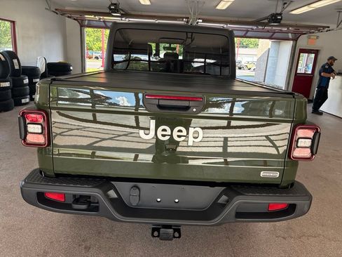 Used 2021 Jeep Gladiator Overland w/ Popular Equipment Package AWD/4WD image 15