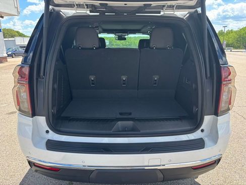 Used 2023 Chevrolet Tahoe LT w/ LT Signature Plus Package AWD/4WD image 11