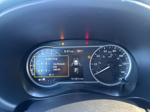 Used 2020 Nissan Kicks SV image 7