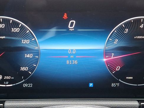 Used 2025 Mercedes-Benz GLA 250 4MATIC image 21