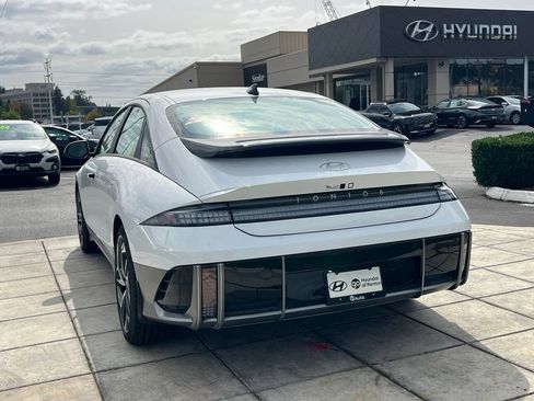 New 2025 Hyundai Ioniq 6 SEL AWD/4WD image 9