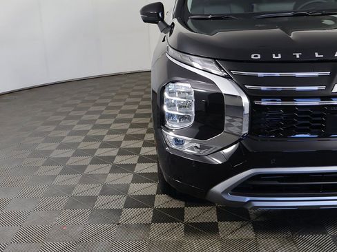 New 2025 Mitsubishi Outlander SEL image 17