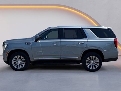 Used 2025 GMC Yukon Denali AWD/4WD image 6