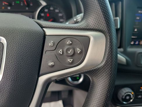 Used 2022 GMC Terrain SLE image 20