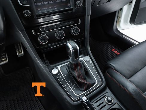 Used 2017 Volkswagen GTI SE FWD image 62