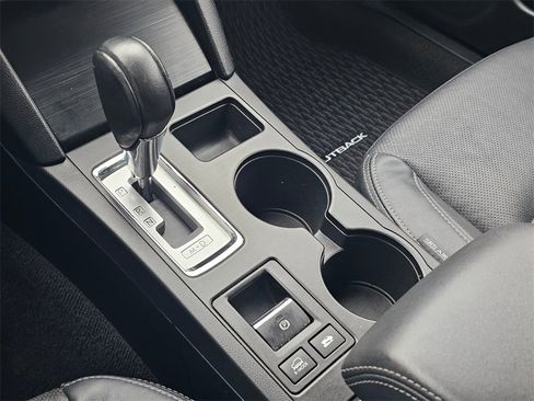 Used 2016 Subaru Outback 2.5i Limited image 33