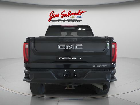 Used 2024 GMC Sierra 3500 Denali Ultimate AWD/4WD image 5