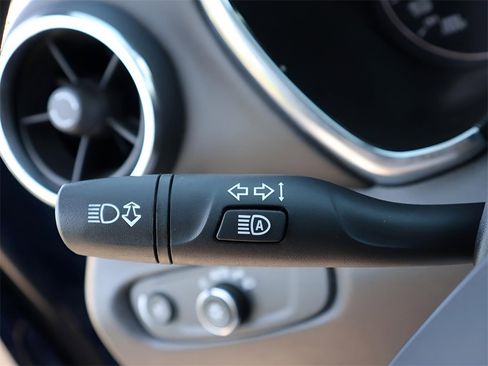 Used 2022 Chevrolet Blazer LT image 31