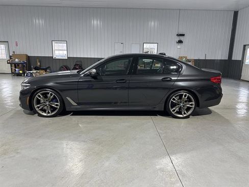Used 2020 BMW M550i xDrive image 4