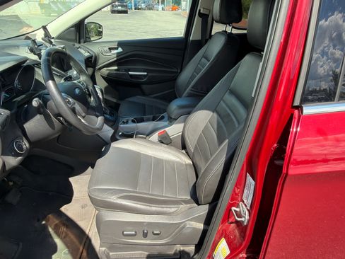 Used 2014 Ford Escape SE w/ Equipment Group 201A AWD/4WD image 4