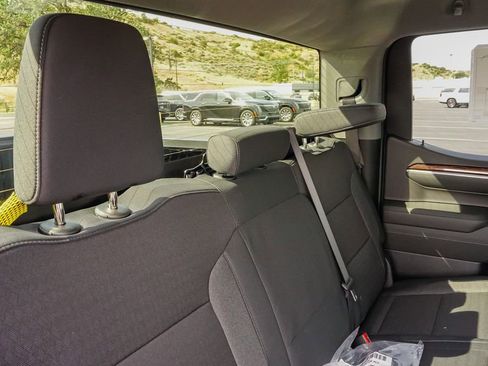 New 2026 GMC Sierra 1500 SLE w/ Max Trailering Package image 12