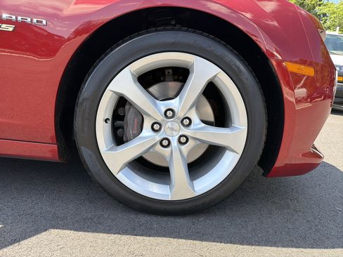 Used 2015 Chevrolet Camaro SS RWD image 13