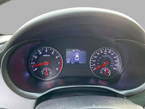 Used 2018 Kia Stinger GT image 26