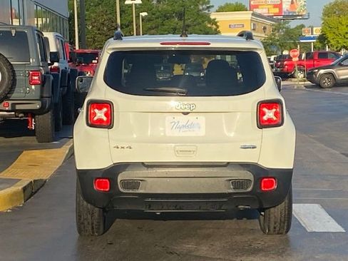 Used 2020 Jeep Renegade Latitude image 8