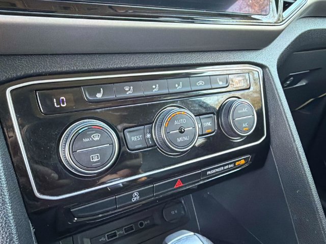 Used 2021 Volkswagen Atlas SEL FWD image 23
