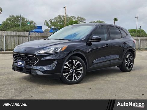 Used 2021 Ford Escape SE w/ SE Sport Appearance Package image 1