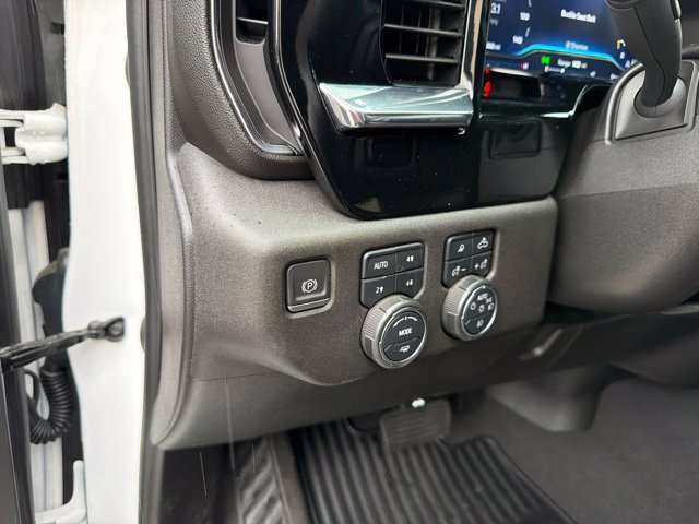 Used 2024 Chevrolet Silverado 2500 LTZ AWD/4WD image 24