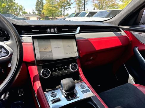 Used 2021 Jaguar F-PACE SVR AWD/4WD image 9