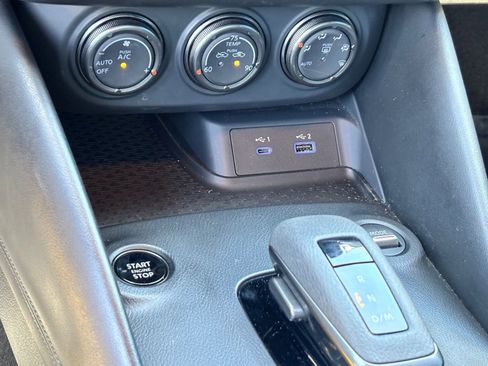 Used 2023 Nissan Z w/ Floor Mat Package (L93) RWD image 26