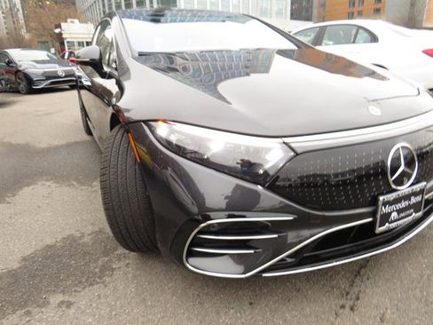 Certified 2023 Mercedes-Benz EQS 450+ 4MATIC Sedan w/ Executive Rear Seat Package image 26