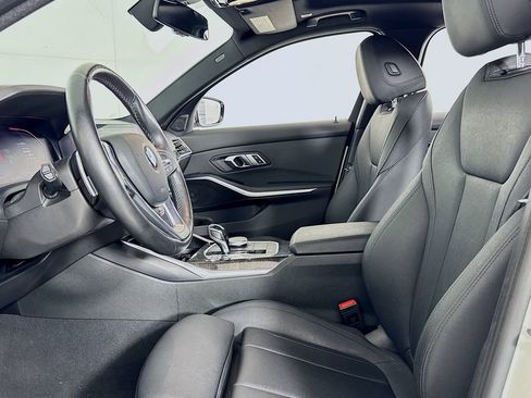 Used 2021 BMW 330i xDrive Sedan w/ Driving Assistance Package image 12