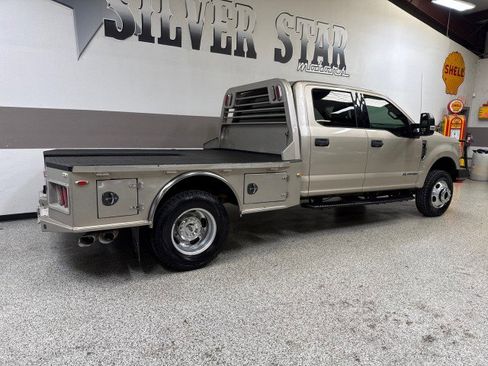 Used 2017 Ford F350 XLT w/ XLT Value Package image 45