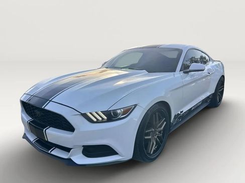 Used 2017 Ford Mustang Coupe image 1