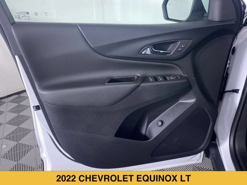 Certified 2022 Chevrolet Equinox LT FWD image 11