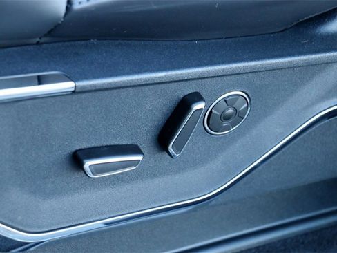 New 2025 Ford F150 Platinum w/ Equipment Group 702A High image 23