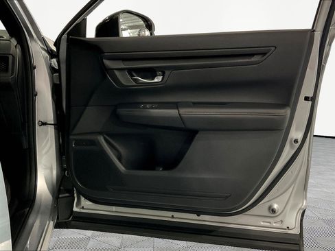Certified 2025 Honda CR-V Sport-L image 28