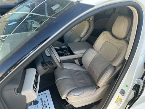 Used 2023 Lincoln Aviator Reserve w/ Equipment Group 201A AWD/4WD image 12