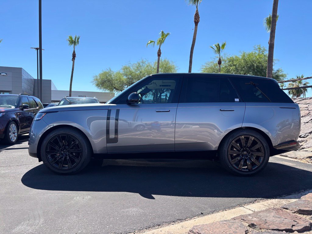 New 2026 Land Rover Range Rover SE AWD/4WD image 3