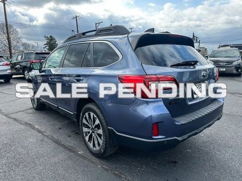Used 2017 Subaru Outback 2.5i Limited image 5