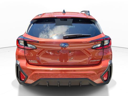 Used 2025 Subaru Crosstrek 2.5i Premium AWD/4WD image 5