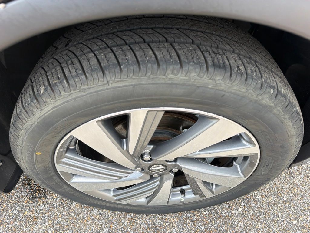 Used 2021 Nissan Murano SL FWD image 11