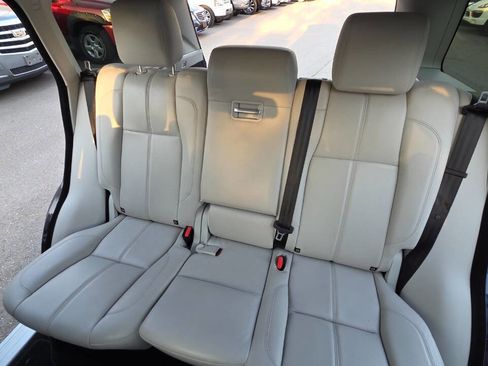 Used 2016 Land Rover Range Rover AWD/4WD image 32