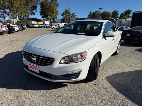 Used 2015 Volvo S60 T5 Premier image 7