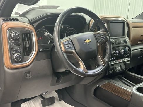 Used 2020 Chevrolet Silverado 1500 High Country w/ Technology Package image 21