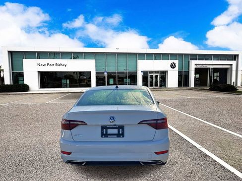 Used 2021 Volkswagen Jetta R-Line image 7