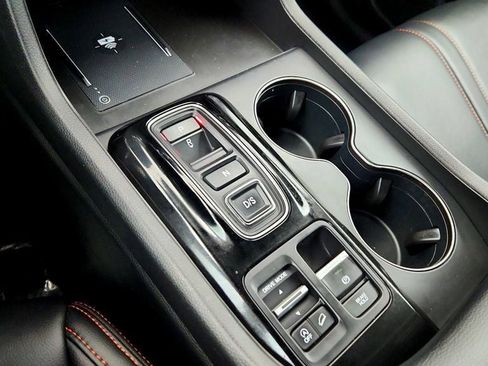 Used 2024 Honda Pilot TrailSport image 17