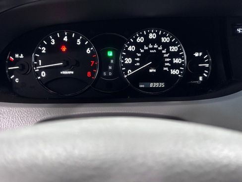 Used 2005 Toyota Avalon XLS image 14