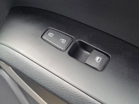 Used 2023 Kia Soul LX image 21