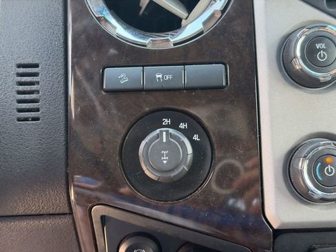 Used 2016 Ford F250 Platinum w/ FX4 Off-Road Package AWD/4WD image 14