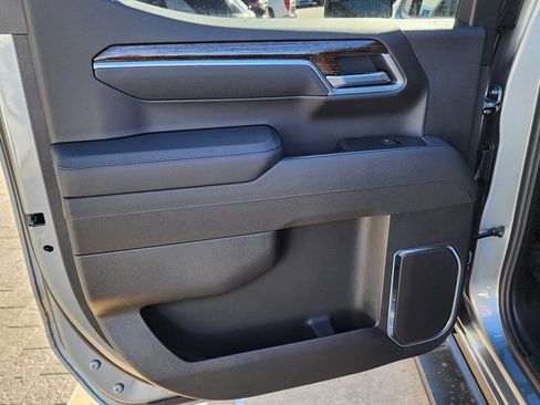 New 2026 GMC Sierra 1500 Elevation w/ LPO, Elevation Black Package image 40