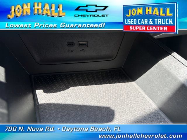 Used 2026 Chevrolet Equinox LT w/ Safety and Technology Package FWD image 28